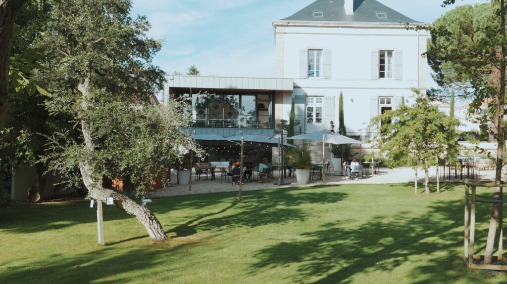 PHOTO RESTAURANT LA VILLA METIS